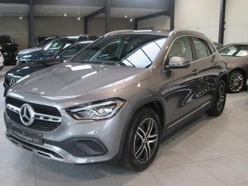 Mercedes-Benz GLA 180 NAVI CAMERA TREKHAAK beschikbaar voor biedingen