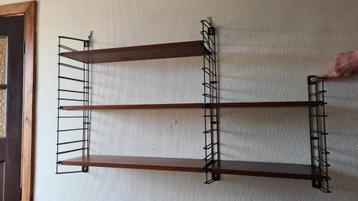 Tomado boekenrekjes, twee stuks, wand model, teak legplanken beschikbaar voor biedingen