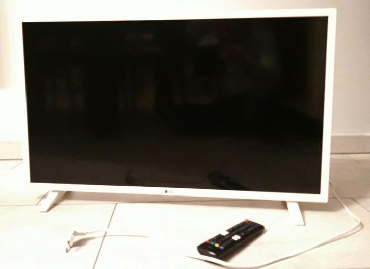 Écran LG 32' full HD blanc, Computers en Software, Monitoren, Gebruikt, 60 Hz of minder, HDMI, Ingebouwde speakers, LED, Full HD
