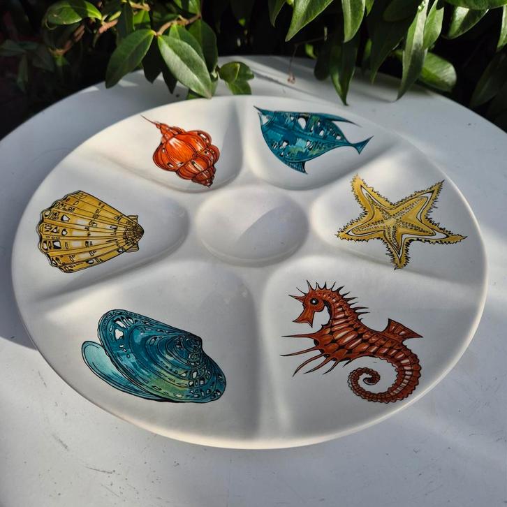 Villeroy & Boch gekleurde vintage oesterbord, Antiek en Kunst, Antiek | Schalen, Ophalen of Verzenden