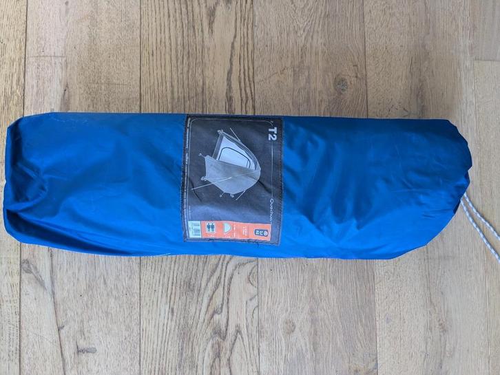 Tweepersoonstent Quechua T2 in nieuwstaat, Caravans en Kamperen, Tenten, tot en met 2, Zo goed als nieuw, Ophalen