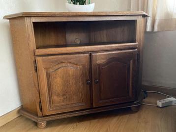 Tv hoekkast hoek kast eik beschikbaar voor biedingen