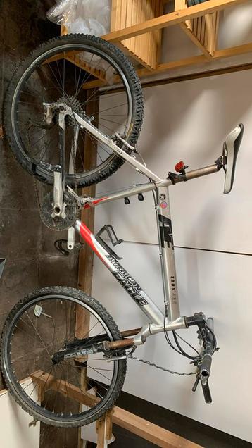Mountainbike fiets beschikbaar voor biedingen