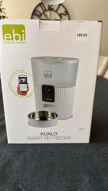 EBI smart pet feeder met wifi . Automatische voederbak beschikbaar voor biedingen