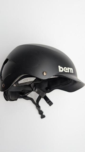BERN CLASSIC Fiets helm  beschikbaar voor biedingen