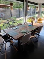 Eettafel in massief hout, Huis en Inrichting, Ophalen, Zo goed als nieuw