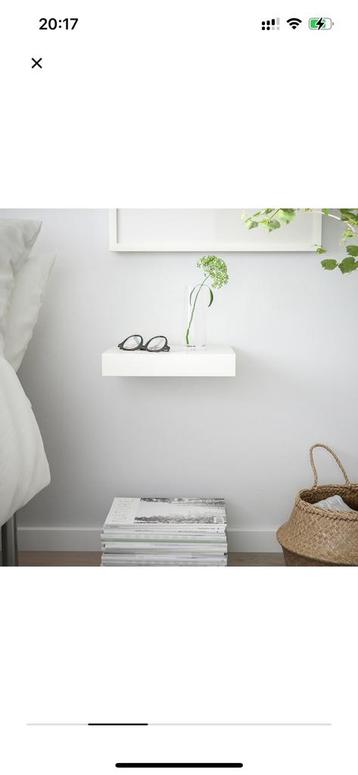 IKEA - Étagère murale « Lack » disponible aux enchères