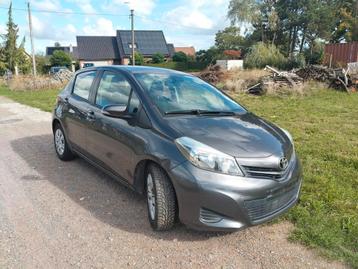 Zuinige Toyota Yaris 1.4D4D 2012 111000km "Life-versie" beschikbaar voor biedingen