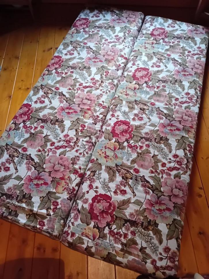 2 matrassen in latex 1m90 x 57cm 10cm dikte, Caravans en Kamperen, Slaapmatten, Zo goed als nieuw, 2-persoons, Ophalen