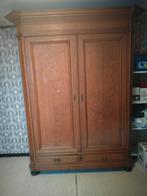 Armoire massif en bois ancienne, Enlèvement
