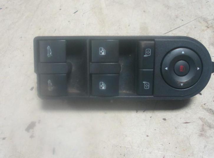 INTERRUPTEUR D'ALIMENTATION VITRE AVANT GAUCHE (93162973), Autos : Pièces & Accessoires, Autres pièces automobiles, Opel, Utilisé