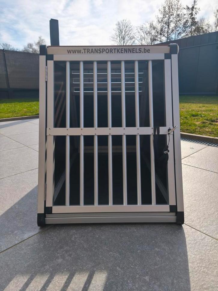 Mooie autokennel, Dieren en Toebehoren, Hondenhokken, Ophalen