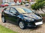 Ford Fiesta • 1.0i • TITANIUM • 1e EIGENAAR • ONDERHOUDEN, Auto's, Ford, Voorwielaandrijving, Stof, 110 g/km, Zwart