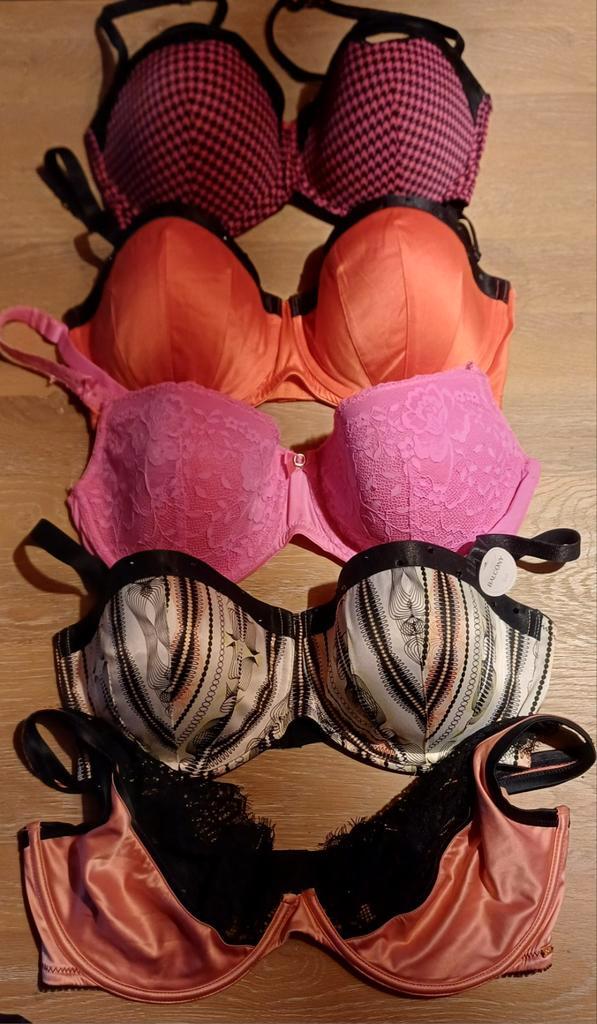 LOT  BH's 15 stuks, Kleding | Dames, Ondergoed en Lingerie, BH, Ophalen of Verzenden