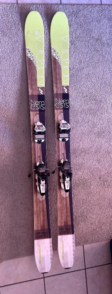 Nordica Nemesis 169 avec fixation marker squire 11, Sports & Fitness, Ski & Ski de fond, Comme neuf, Skis, Nordica, 160 à 180 cm