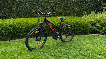 Cube MTB jongens 24inch frame 18 versnellingen beschikbaar voor biedingen