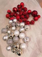 Lotje plastiek kerstballen, Ophalen