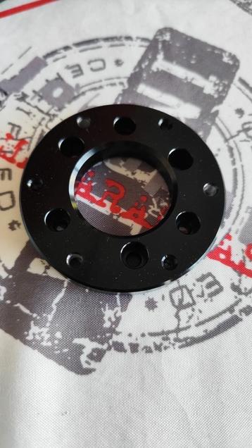 Adapteur simagic vers 70mm universel beschikbaar voor biedingen