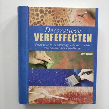 Decoratieve verfeffecten beschikbaar voor biedingen