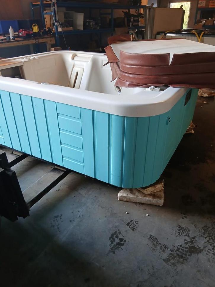 Jacuzzi hotspring, Tuin en Terras, Bubbelbaden en Hottubs, Zo goed als nieuw, Ophalen of Verzenden