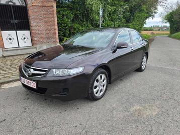 Honda Accord 2.0 121800Km carnet complet beschikbaar voor biedingen