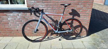 Gravelbike racefiets crossfiets veldrijfiets maat 58 beschikbaar voor biedingen