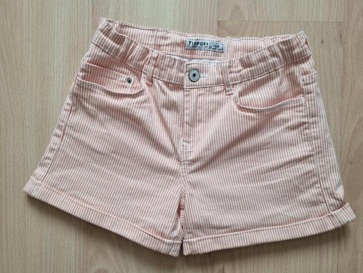 Gestreepte short - Tiffosi - maat 152, Kinderen en Baby's, Kinderkleding | Maat 152, Zo goed als nieuw, Meisje, Broek, Ophalen of Verzenden