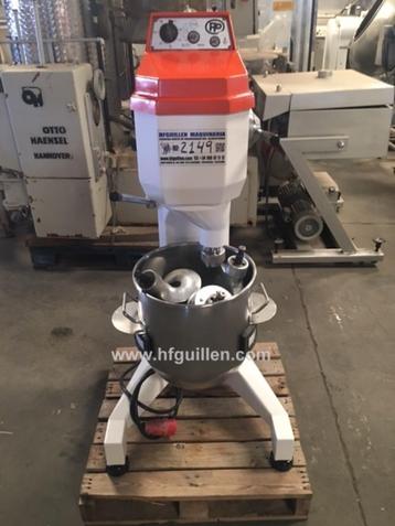 BATTEUR 30 LITRES AVEC ACCESSOIRES P. PRAT, Electroménager, 4 litres ou plus, Enlèvement ou Envoi, Utilisé