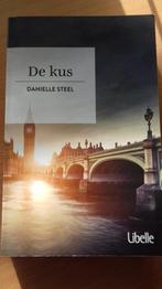 Te Koop Boek DE KUS Danielle Steel, Boeken, Gelezen, Danielle Steel, Ophalen of Verzenden, Amerika