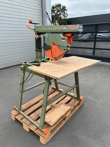 DeWALT Radiaalzaagmachine beschikbaar voor biedingen