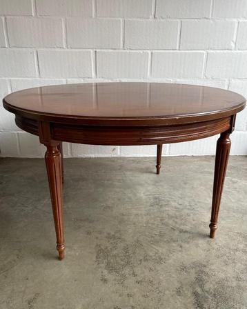 Mahoniehouten salontafel beschikbaar voor biedingen