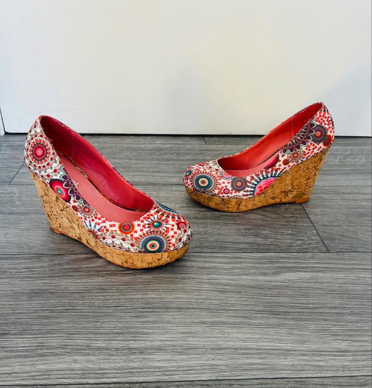 Chaussures à talon compensé Desigual, Kleding | Dames, Schoenen, Zo goed als nieuw, Ophalen of Verzenden