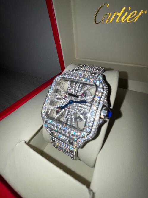 Cartier Santos – Iced-Out Moissanite, Handtassen en Accessoires, Horloges | Dames, Zo goed als nieuw, Polshorloge, Staal, Staal