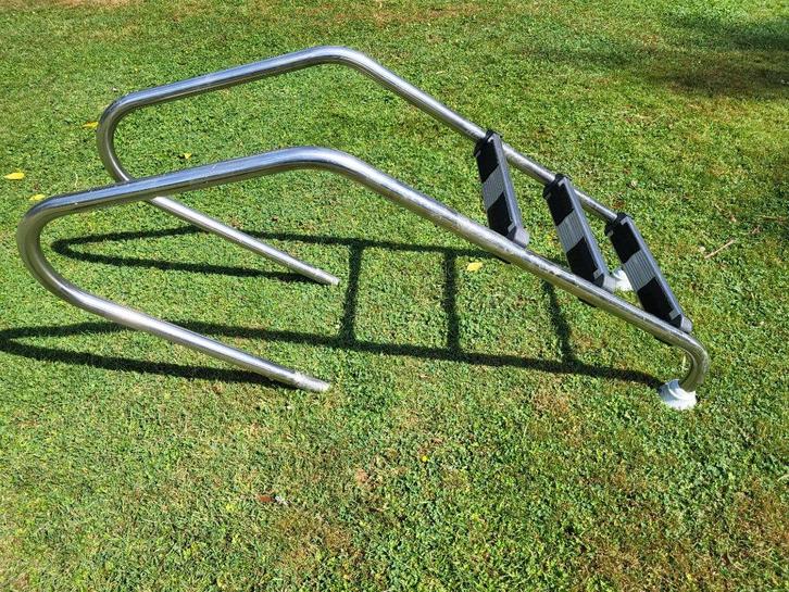 Echelle de piscine Inox de qualité - Excellent état, Tuin en Terras, Zwembad-toebehoren, Gebruikt, Ladder, Ophalen