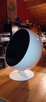 Fauteuil “Ball Chair” design rétro - blanc & noir, Huis en Inrichting, Fauteuils, Ophalen, Zo goed als nieuw, 75 tot 100 cm