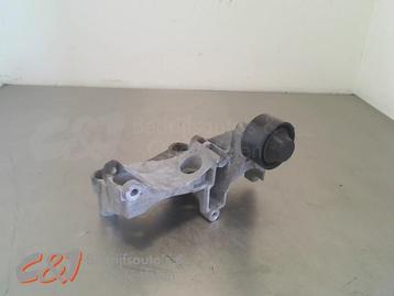Support moteur d'un Renault Trafic, Enlèvement ou Envoi, 3 mois de garantie, Utilisé, Renault