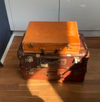 3 vintage leather luggages, Antiek en Kunst, Antiek | Overige Antiek, Ophalen