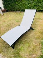 2 ligbedden met kussens, Tuin en Terras, Ligbedden, Ophalen, Zo goed als nieuw