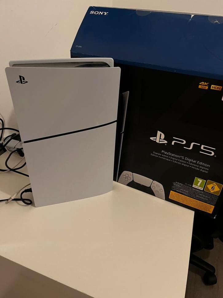 Digitale slim ps5, Games en Spelcomputers, Spelcomputers | Sony PlayStation 5, Zo goed als nieuw, Ophalen of Verzenden