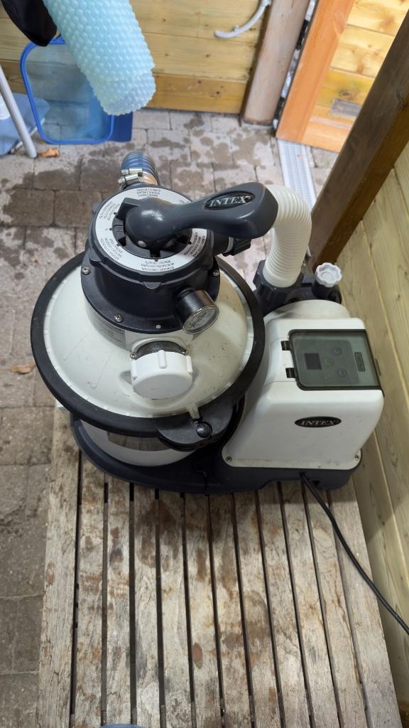 Intex zwembad zandfilterpomp 4m3/u, Tuin en Terras, Zwembad-toebehoren, Gebruikt, Zwembadpomp, Ophalen