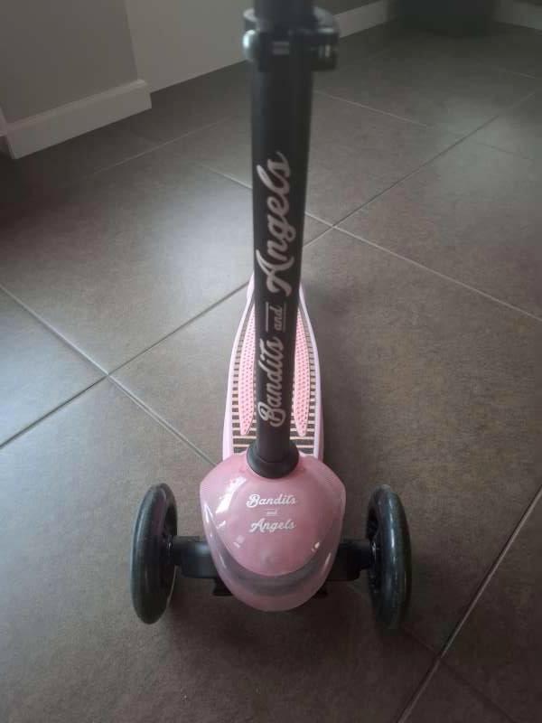 Bandits and Angels Kinderstep Roze, Fietsen en Brommers, Steps, Zo goed als nieuw, Gewone step, Ophalen