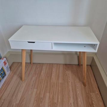 Bureau, Ophalen, Zo goed als nieuw, Bureau
