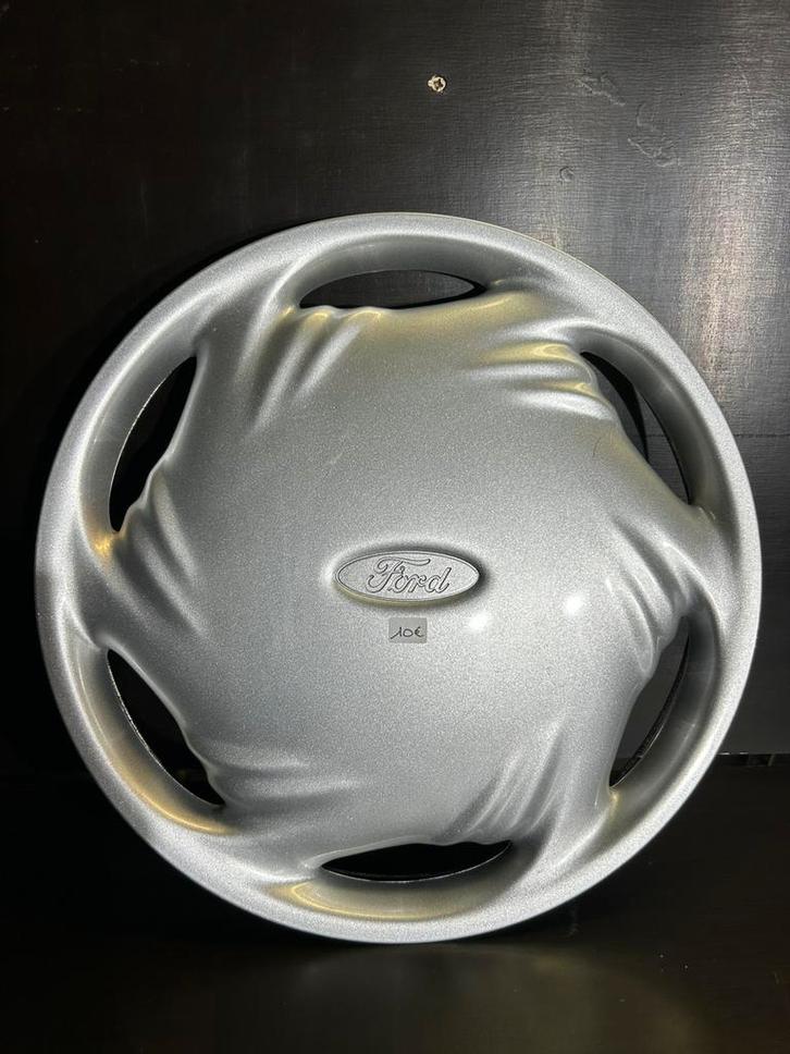 1 originele 13" Ford Fiesta wieldop, Auto diversen, Wieldoppen, Zo goed als nieuw, Ophalen of Verzenden