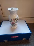 Vase en porcelaine fine anglaise, Enlèvement