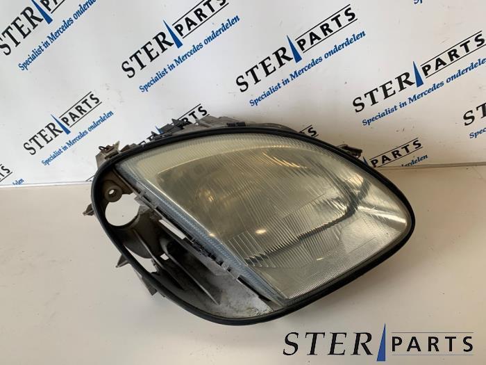 Phare droit d'un Mercedes SLK, Autos : Pièces & Accessoires, Éclairage, Mercedes-Benz, Utilisé, 3 mois de garantie, Enlèvement ou Envoi