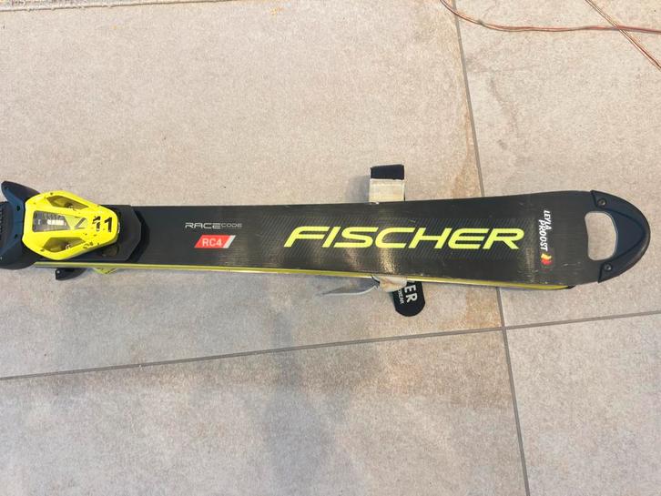 Fischer RC4 SL 140 cm + Z11 bindings – uitstekende staat, Sport en Fitness, Skiën en Langlaufen, Zo goed als nieuw, Ski, Fischer