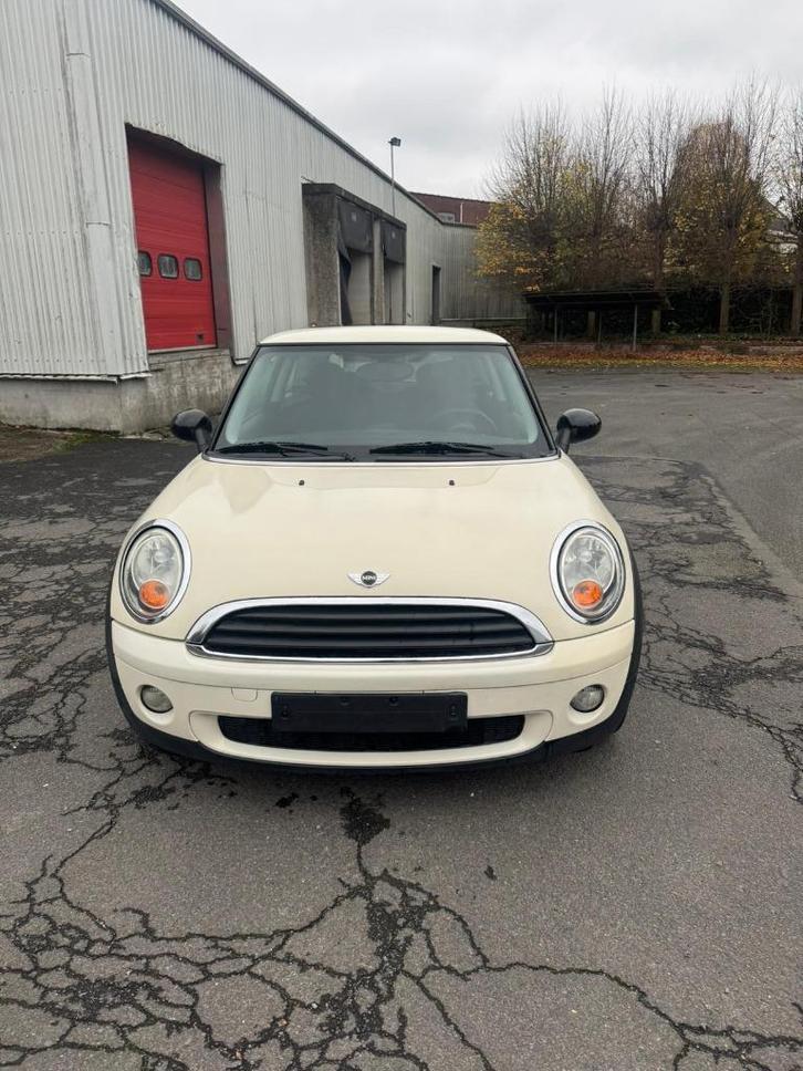 Mini One 1.4 Pano Automatic, Autos, Mini, Entreprise, Achat, One, ABS, Airbags, Air conditionné, Alarme, Verrouillage central