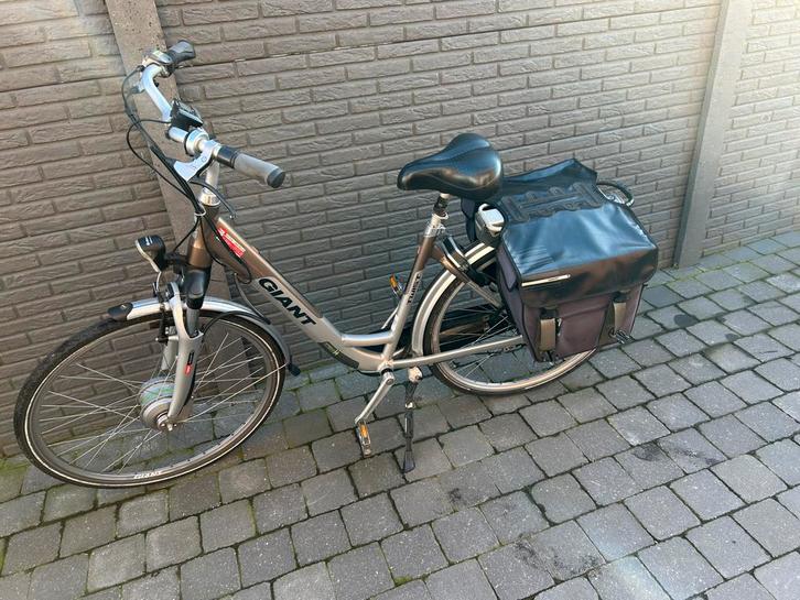 Te koop: Giant elektrische fiets – in goede staat!, Fietsen en Brommers, Elektrische fietsen, Zo goed als nieuw, Giant, Ophalen