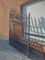 Sierlijke smeedijzeren poort, Tuin en Terras, Tuinhekken en Hekwerk, Ophalen, Met poort, Zo goed als nieuw, Sierhekwerk