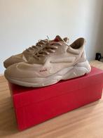 Hugo boss sneakers beige, Kleding | Heren, Schoenen, Overige kleuren, Hugo boss, Ophalen of Verzenden, Zo goed als nieuw